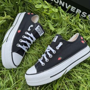Кеды Converse черные низкие с земляникой A14935C